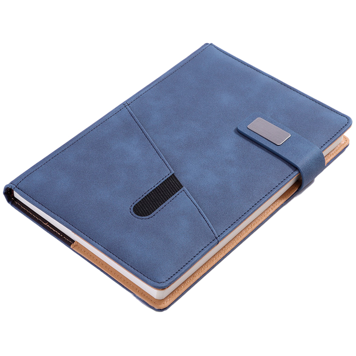 สีกรมท่า