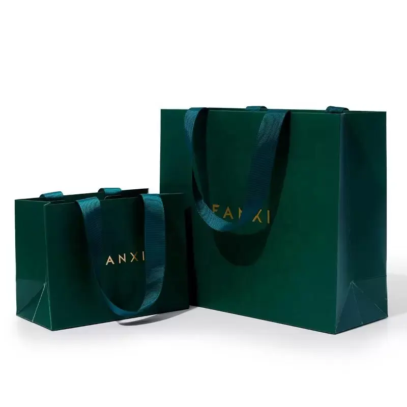 Sacos de papel de presente para compras, sacos pequenos de papel reciclados impressos personalizados com nome de negócios para embalagem de joias com alça