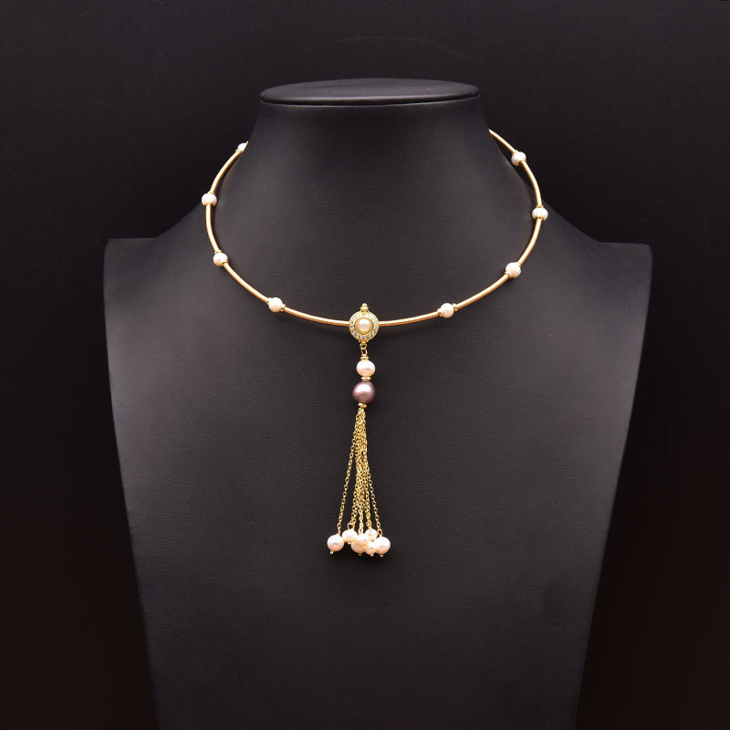 GN0180-10 Gargantilla con borlas extraíbles