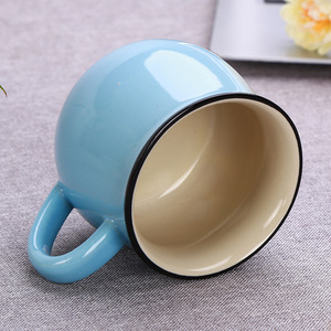 L卸売低価格カラーセラミック250MLビッグベリーミルク朝食コーヒーカップ艶出しマグカスタマイズ可能なロゴ