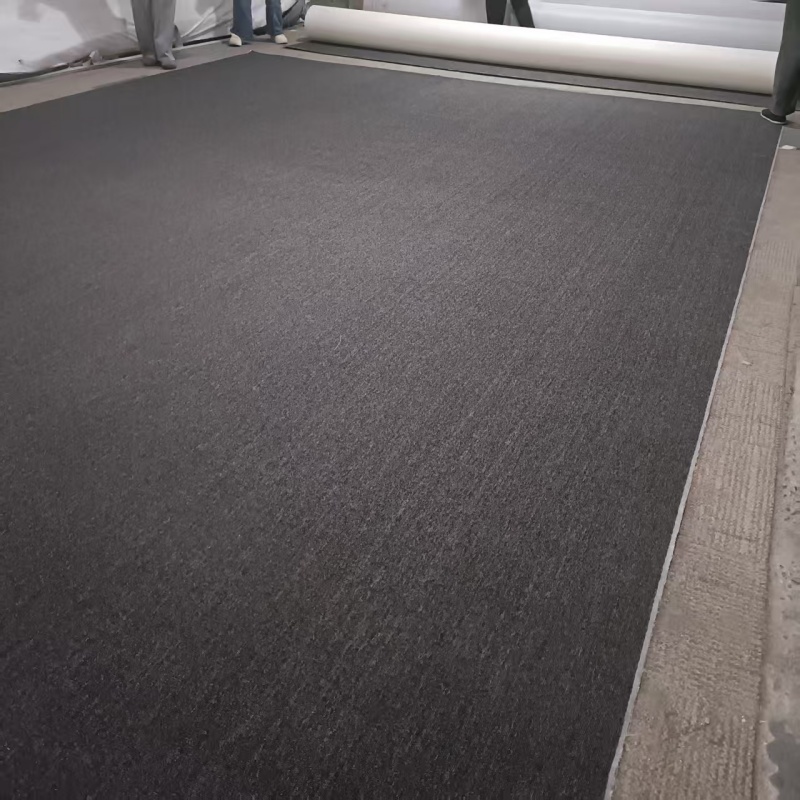 Noir Gris
