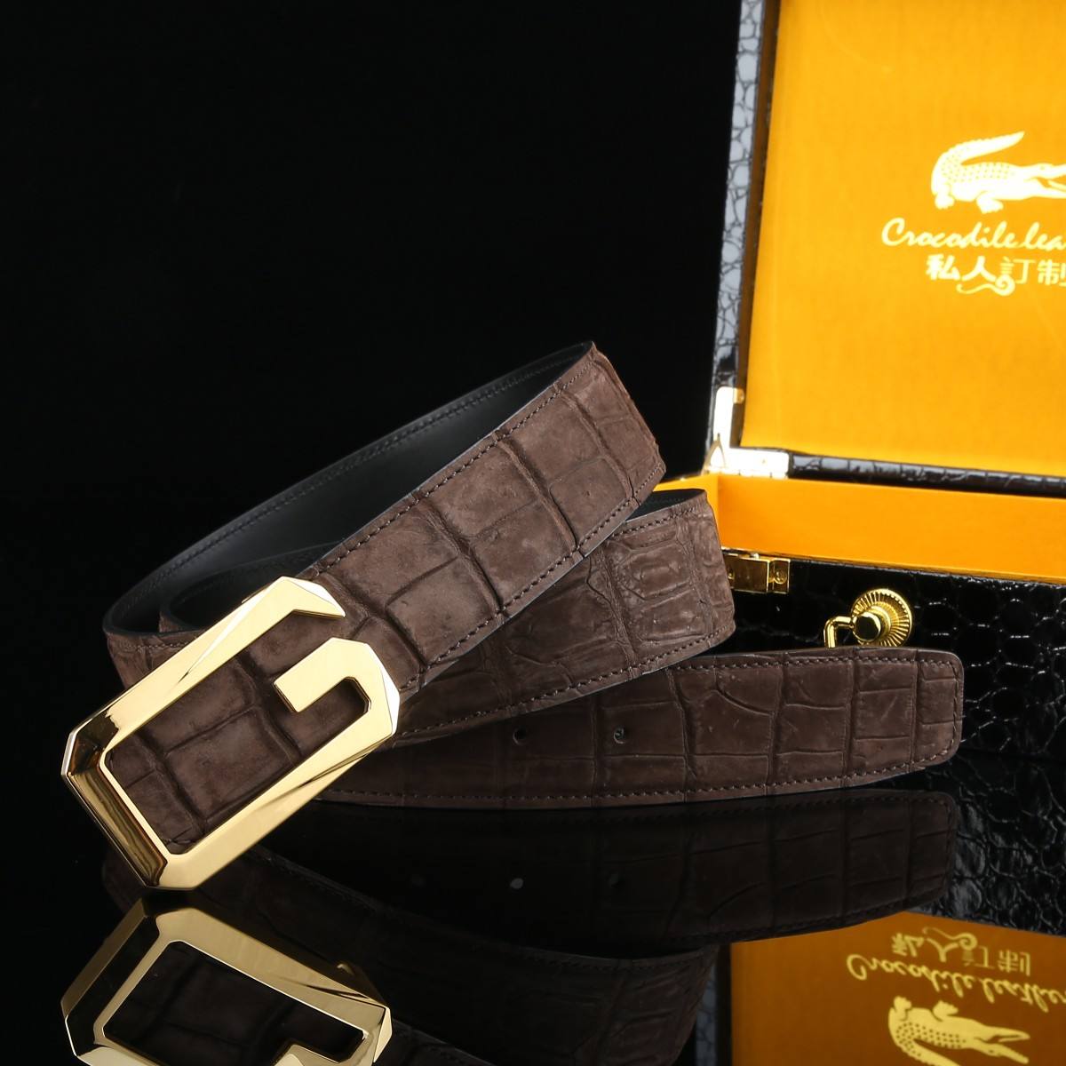 สีน้ำตาล