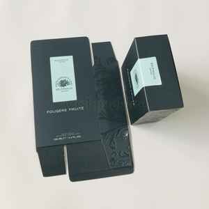 <span class=keywords><strong>FSC</strong></span>両面印刷UVエンボスラベルロゴ香水瓶高級カスタマイズ段ボール包装紙化粧品ボックス