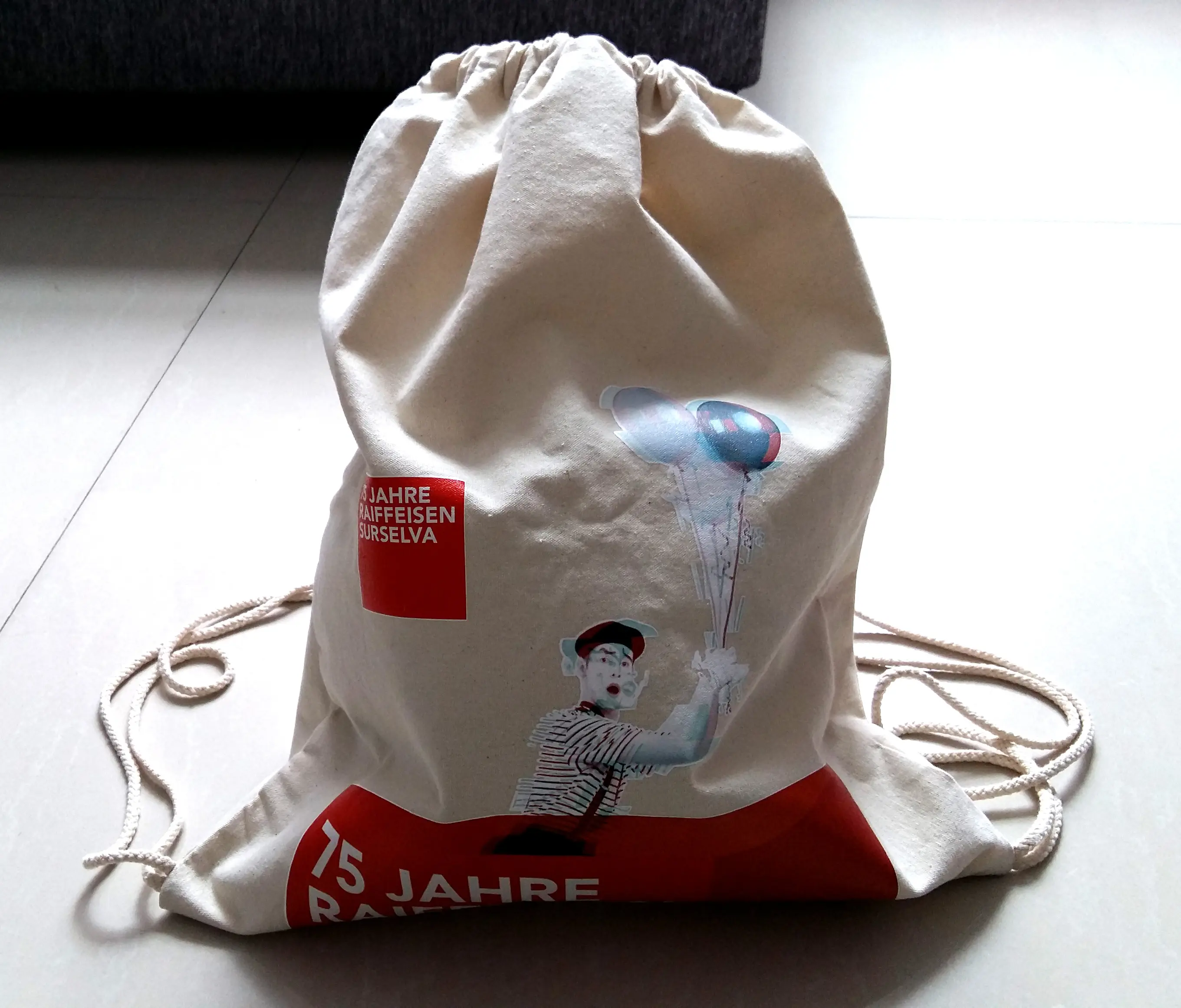 Sac à chaussures imprimé personnalisé 100% sac à dos en toile et coton avec cordon de serrage avec logo sac à poussière pour chaussures