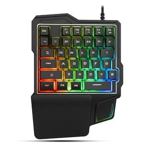Bir el RGB oyun klavyesi, 35 tuşları USB kablolu gökkuşağı mektuplar Glow tek el klavye ile bilek dinlenme destek multimedya tuşları - Product Image 2