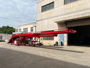 Two Section LC-M2C-9 Truck <strong>Loading</strong> <strong>Unloading</strong> Telescopic <strong>Conveyor</strong> Telescope Belt <strong>Conveyor</strong> for 40Feet <strong>Container</strong> - Product Image 6
