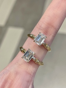 命中“柱”定，造型很独特，一克拉培育钻祖母绿切钻戒💍18k简约风，戒臂精致又通勤百搭，金约2.53g