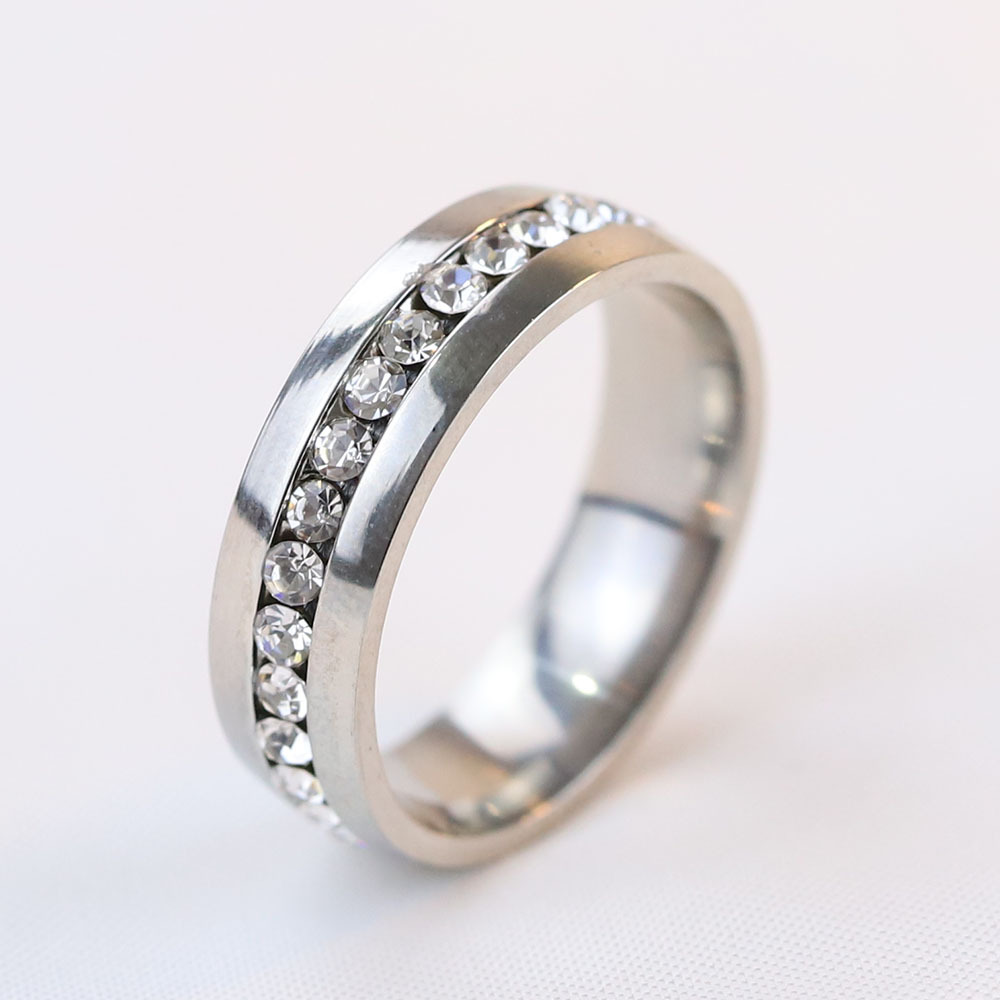Diamante blanco color acero