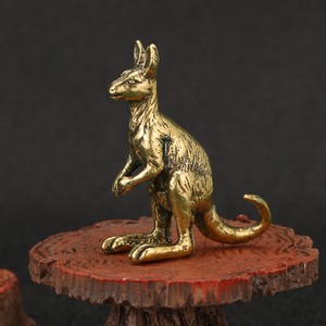 Saf pirinç katı kanguru modeli küçük Retro Roo şekil dekorasyon - Product Image 3