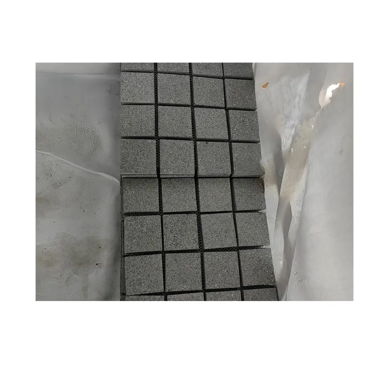 YD STONE chine gris foncé granit naturel dégringolé Cubes pierre G654 cubes de granit pour pavés