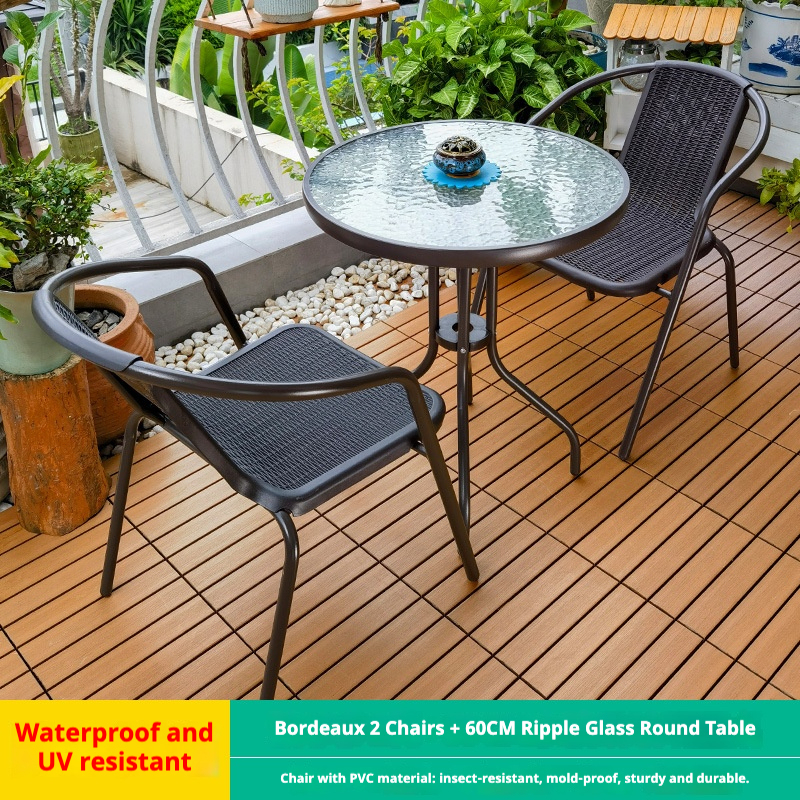 Bordeaux : 2 chaises + table ronde en verre à motif aquatique de 60 cm