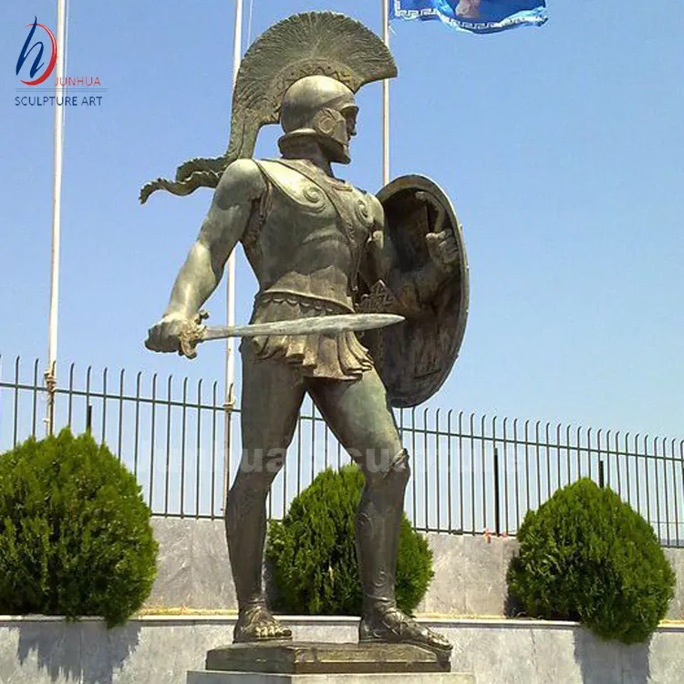 Scultura di figura d'arte in metallo personalizzata a grandezza naturale bronzo ottone soldato romano statue di scudo guerriero per la decorazione del giardino