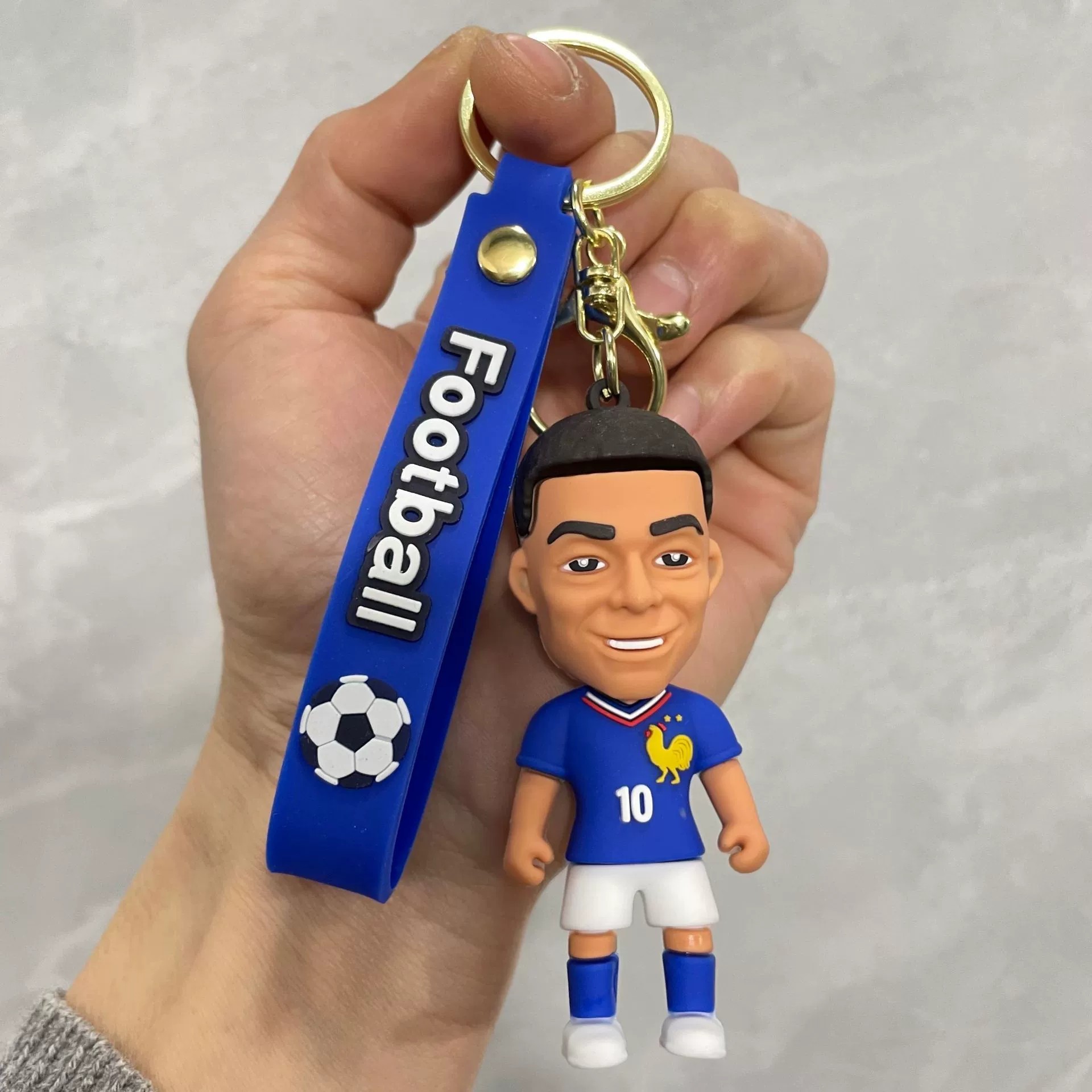 Mbappé azul de quinta generación