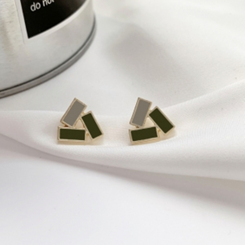 8 # Triangle A7013