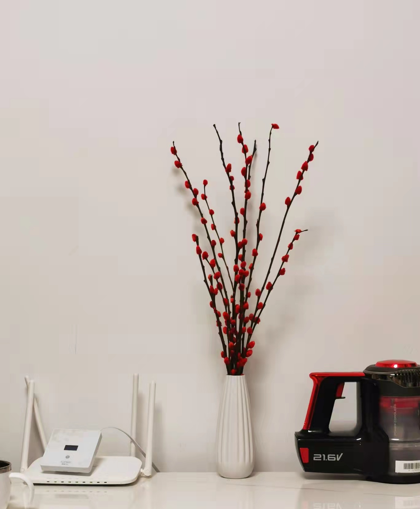 Nordic modern white ceramic vase creative flower arrangement decorations