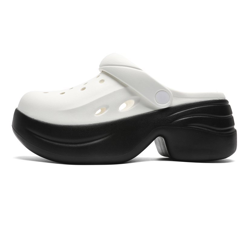 Black Sole with White Upper