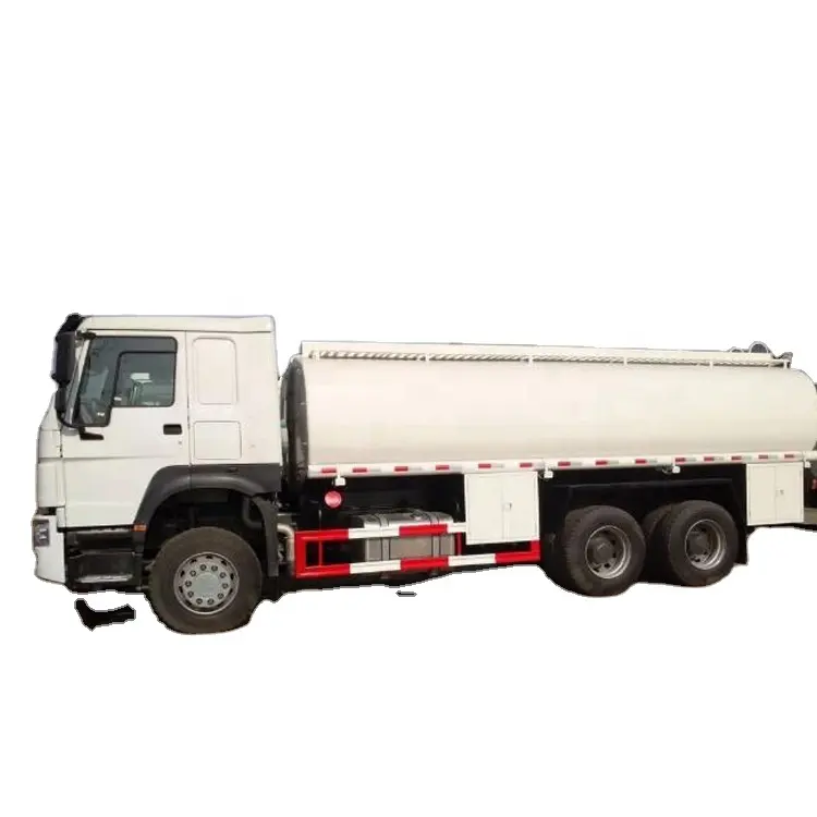 ساينو تراك Howo 6x4 شاحنة صهريج النفط سعة خزان الوقود شاحنة للبيع