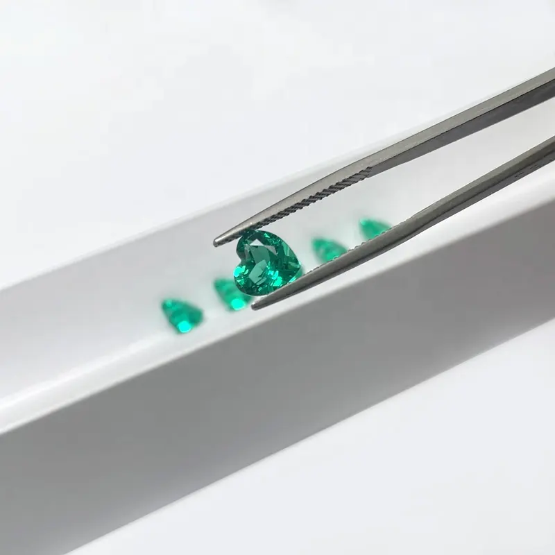 Goldstones Gemstones Cor Verde 5*5mm-9*9mm Coração Cut Lab-growm Safira Verde Gemstone Sintético