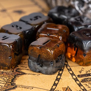 Faccub Tùy Chỉnh 16Mm D6 Sáu Mặt Xúc Xắc May Mắn Clover Màu Cam Flash Với Màu Xôi Lớp Cho Dnd RPG Trò Chơi Hội Đồng Quản Trị Xúc Xắc - Product Image 1