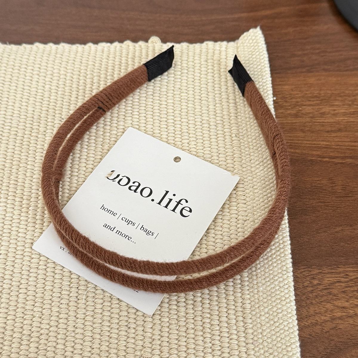 สีน้ำตาล