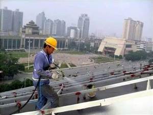 工厂供应用于墙壁和屋顶喷涂泡沫保温的聚氨酯共混聚醚多元醇 - Product Image 5
