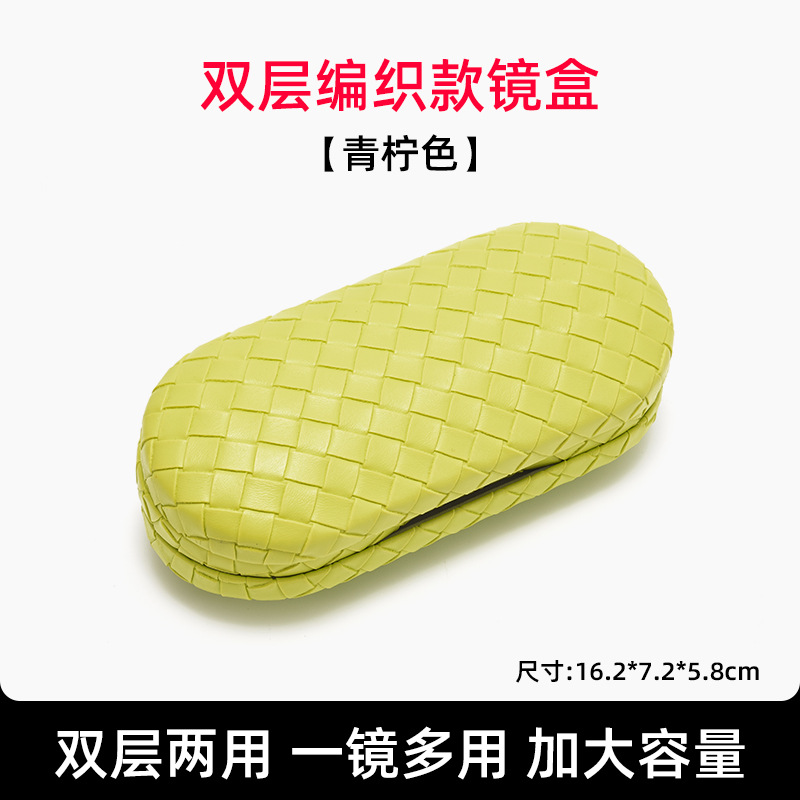 Knitted pattern in lime green