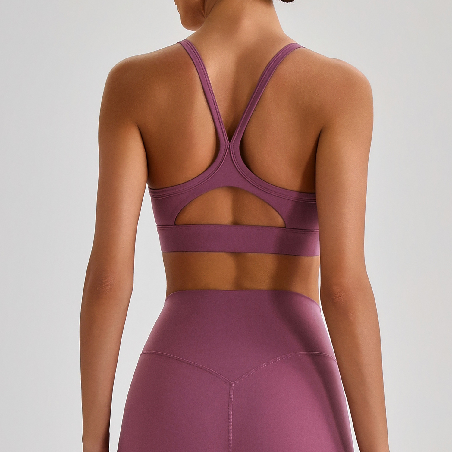 4136 morado ciruela