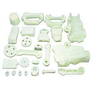 Fabbricazione del prototipo di stampa 3D per il campione di stampaggio prima della produzione dello stampo