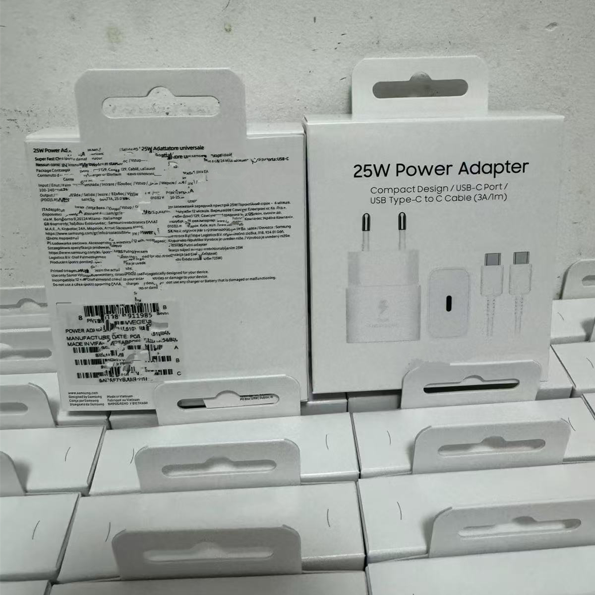 White Charger+Cable+Box