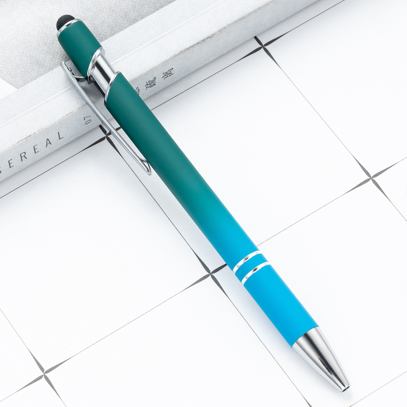 Cambio de color gradual 3 (pegamento en aerosol)