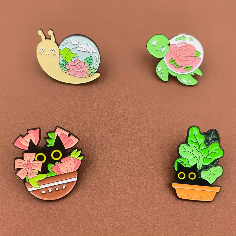 รูปทรงหอยทากและแมว