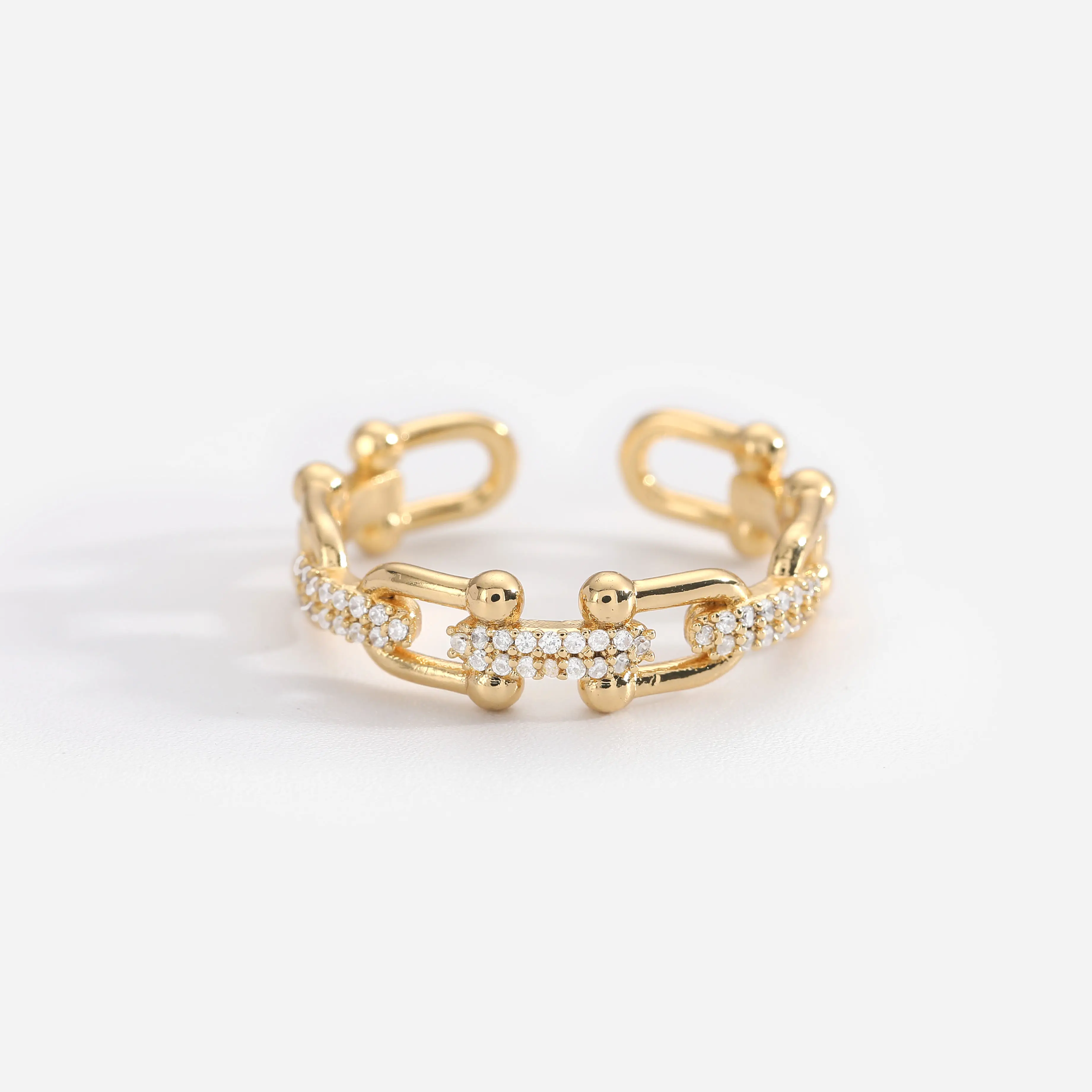 Anelli di apertura con zirconi cubici in rame placcato oro reale 18 carati anelli in ottone con catena di bloccaggio a forma di U per le donne