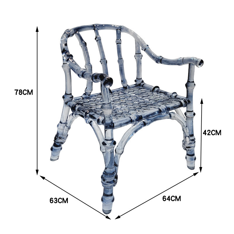 Chaise en bambou gris