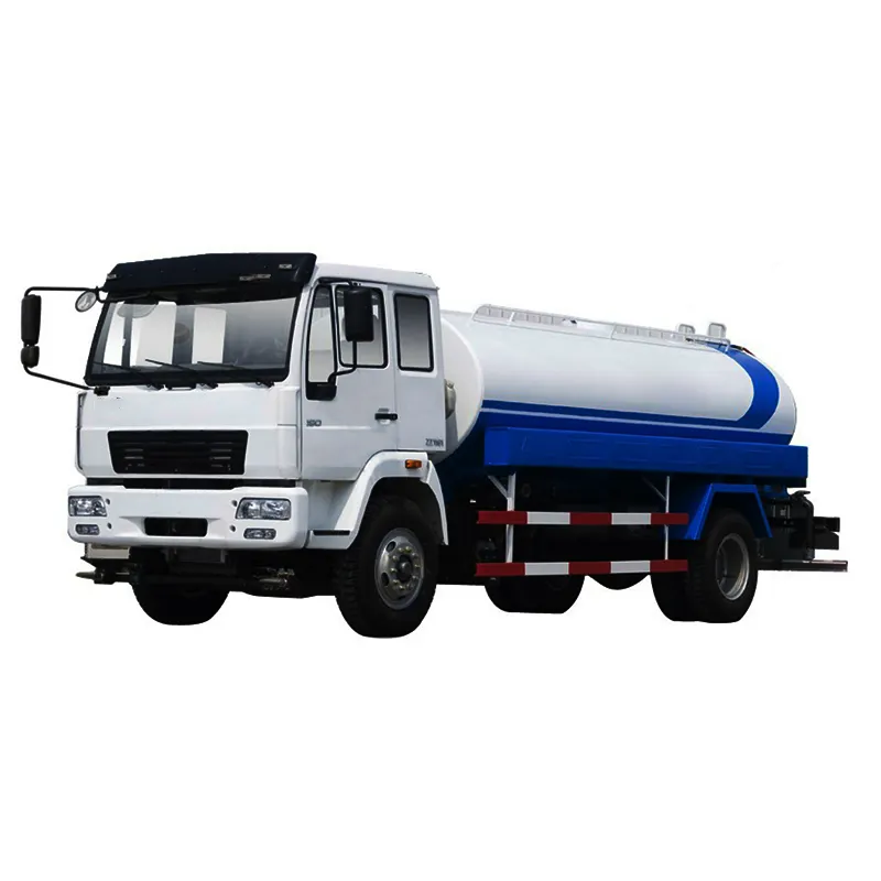 HOWO 4X2/6X4/8X4 20cbm camion-citerne à eau par aspersion camions à eau à vendre en Algérie