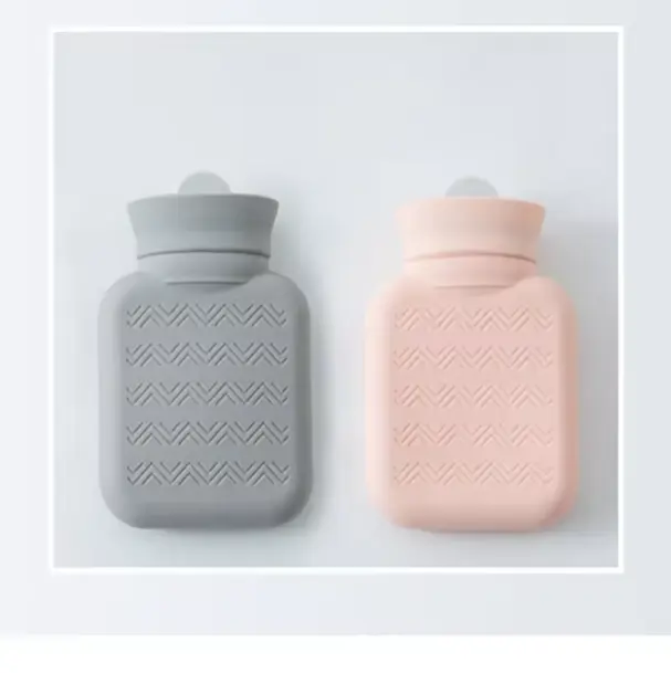 Adesivo di plastica quadrato da 320ml in pvc trasparente autoriscaldamento carino produttore mini sacchetto di acqua calda in gomma