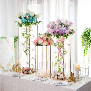 2025北欧スタイルのゴールデンフラワー収納ラックウェディングセンターメタルフラワースタンド結婚式の装飾用