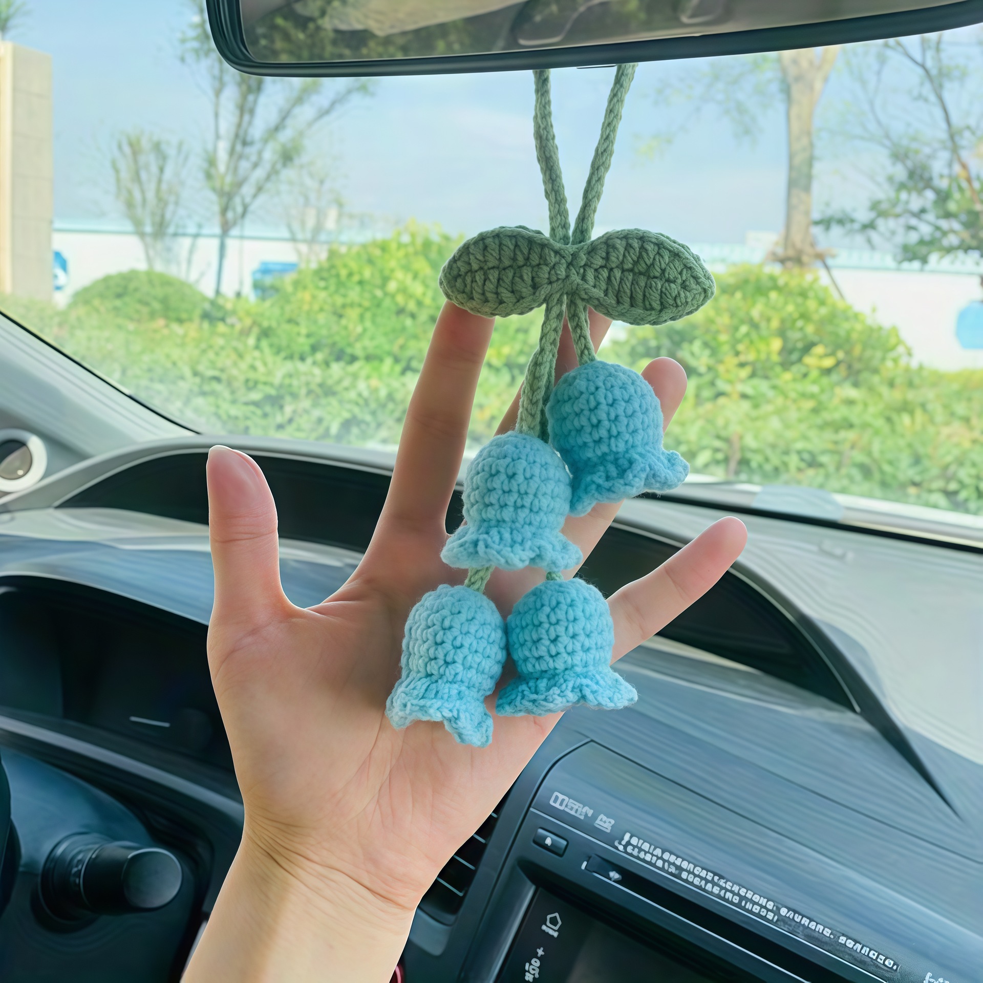 4 pendenti con campanule blu