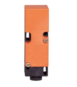 誘導近接スイッチセンサーIM5038 IM5020 IM5024 IM5033 IM5037 IM5053オリジナル在庫あり - Product Image 1