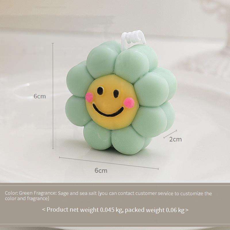 มีสีเขียวขุ่น