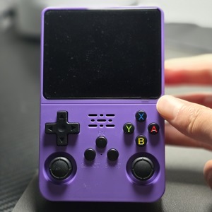 R36S Arkos 2.0ハンドヘルドポータブルレトロゲームコンソール | 3.5インチIPSスクリーンオープンソースゲームConsola 64Gサポート20 + シミュレータ - Product Image 3