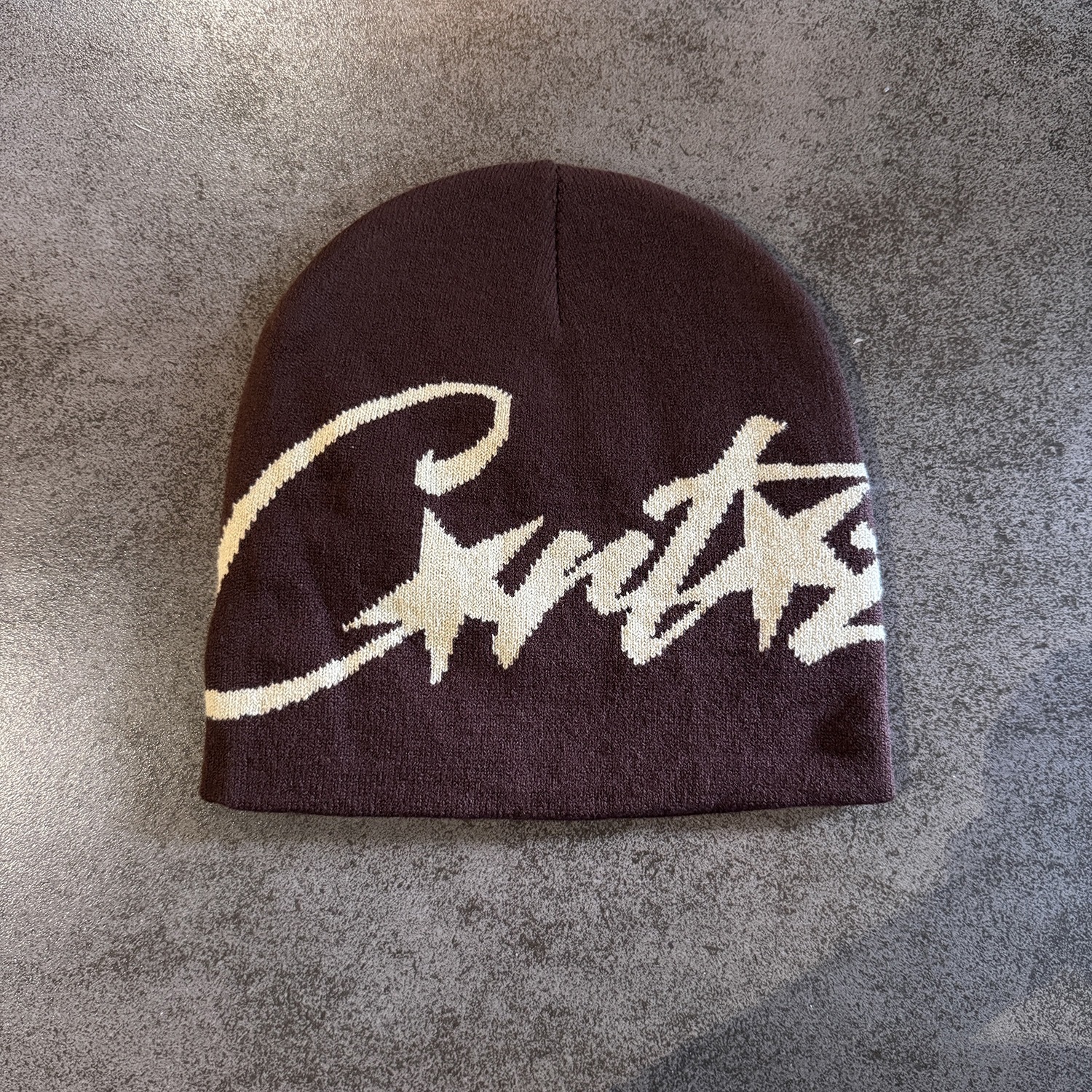 dark brown +beige logo