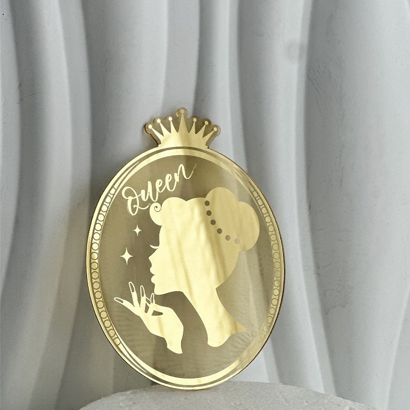 Miroir couronne reine dorée