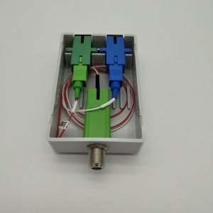 Garantía 3 años de alta calidad 2400MHz 72 dbuv salida con WDM pasivo CATV FTTH mini Nodo de fibra óptica