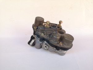 AE4510 AE4528 1505128 0034315706 avrupa D AF MB kamyon fren sistemi çok-devre koruma vanası - Product Image 3