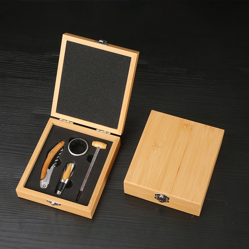Boîte en bambou et bois - ensemble de 4 poussoirs à vin
