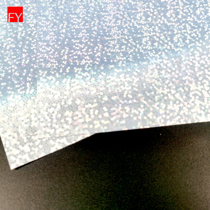 ÉTOILE À CINQ POINTES