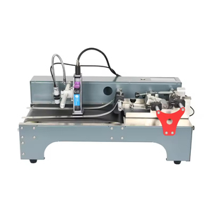 Equipo automático de impresión de código de lote pequeño con cinta transportadora para piezas de automóviles Botella de vidrio Alimentación de mascotas Bolsa tejida Juguete - Product Image 3