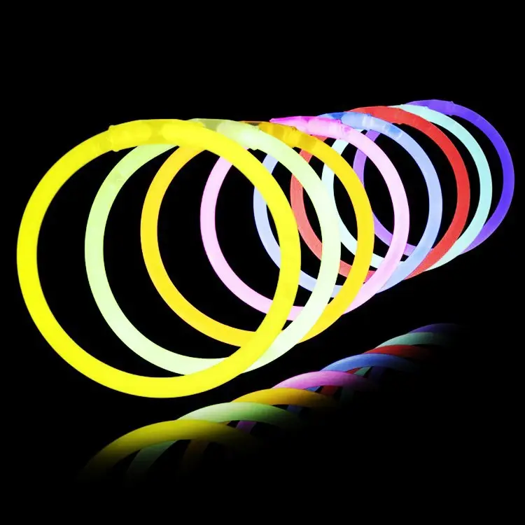 Bglow Stick all'ingrosso Flash stick braccialetto luminoso giocattolo forniture per feste Hot popolari bastoncini di nozze 2024