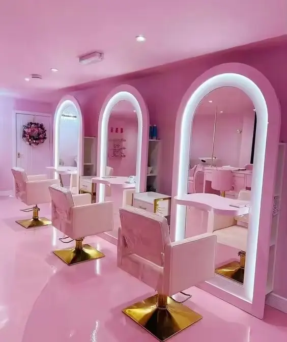 Ensemble de meubles de salon de coiffure rose autre maquillage d'occasion de salon de barbier Ensemble de chaises de barbier de style et de miroirs de salon