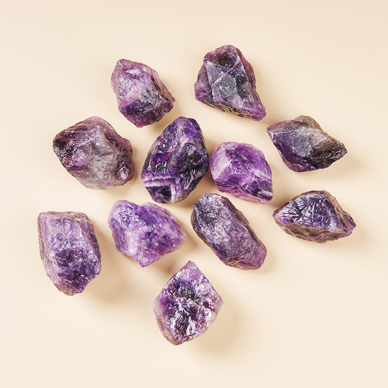 Cristal violet foncé brut